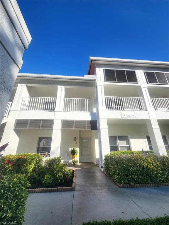 965 Tarpon Cove DR 202 NAPLES, FL 34110