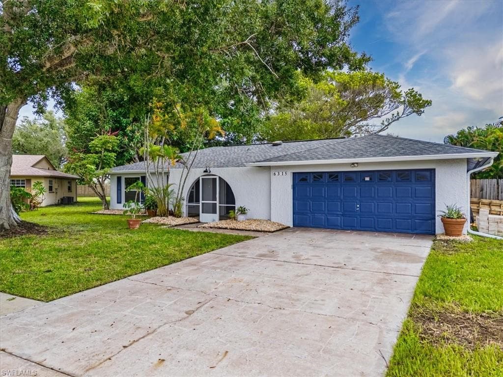 6315 Hofstra CT E FORT MYERS, FL 33919