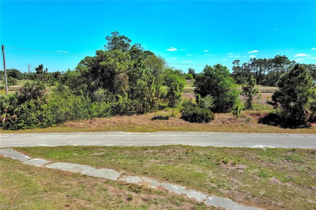 666 Charles Sise ST LEHIGH ACRES, FL 33974