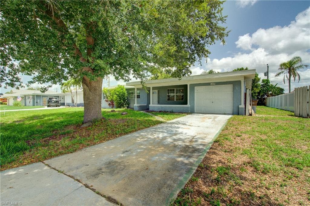 1209 SE 36th ST CAPE CORAL, FL 33904