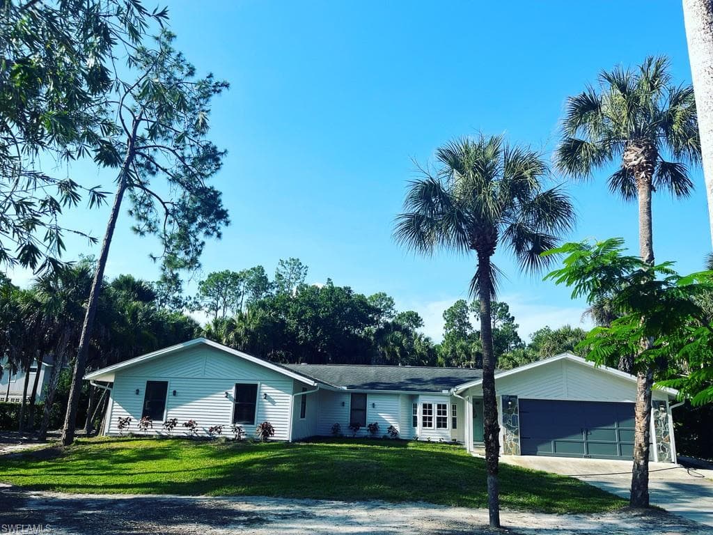 6060 Golden Oaks LN NAPLES, FL 34119
