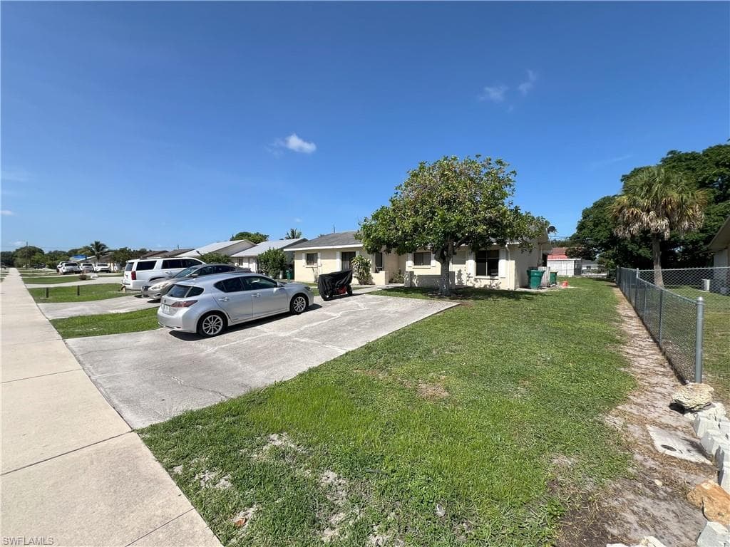 2129 46th TER SW NAPLES, FL 34116