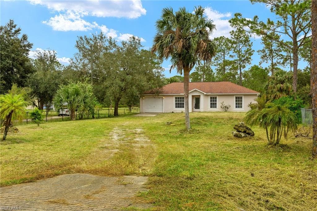 3821 10th AVE NE NAPLES, FL 34120
