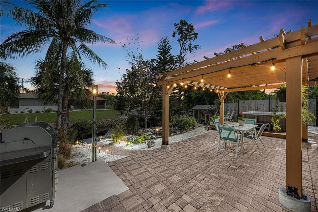 27211 Sun Aqua LN BONITA SPRINGS, FL 34135