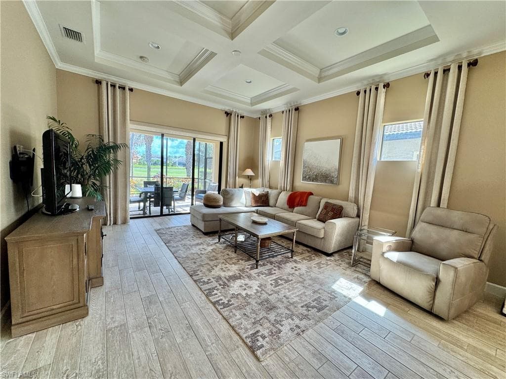 9418 Greyhawk TRL NAPLES, FL 34120