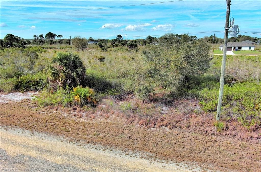 2910 71st ST W LEHIGH ACRES, FL 33971