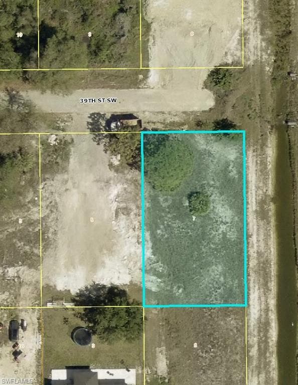 2701 39th ST SW LEHIGH ACRES, FL 33976