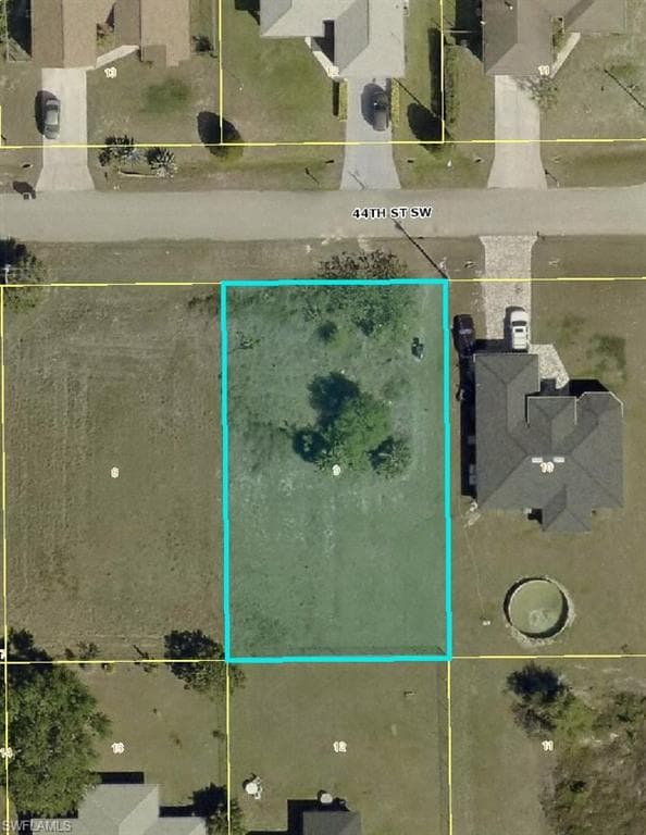 2703 44th ST SW LEHIGH ACRES, FL 33976