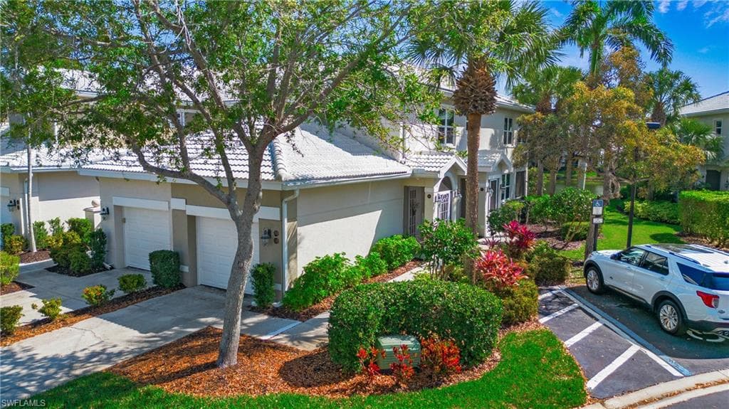 4690 Hawks Nest WAY E-204 NAPLES, FL 34114