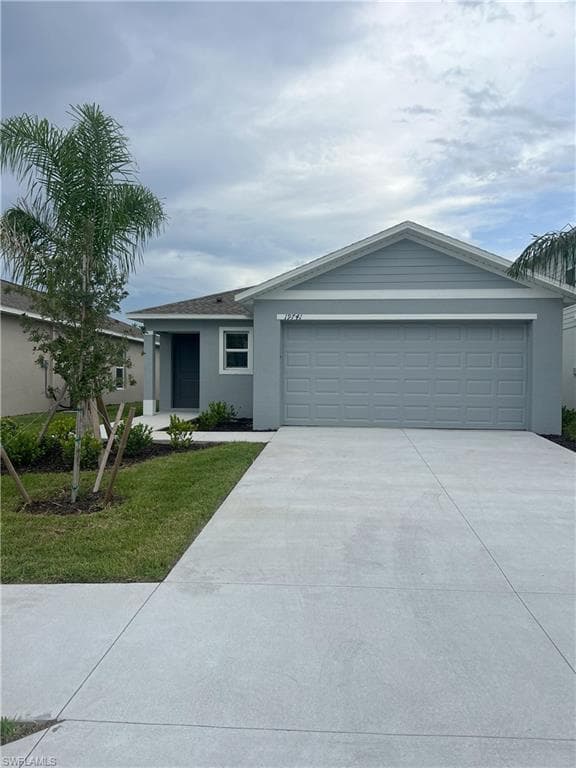 19741 Garden Ridge CT LEHIGH ACRES, FL 33974