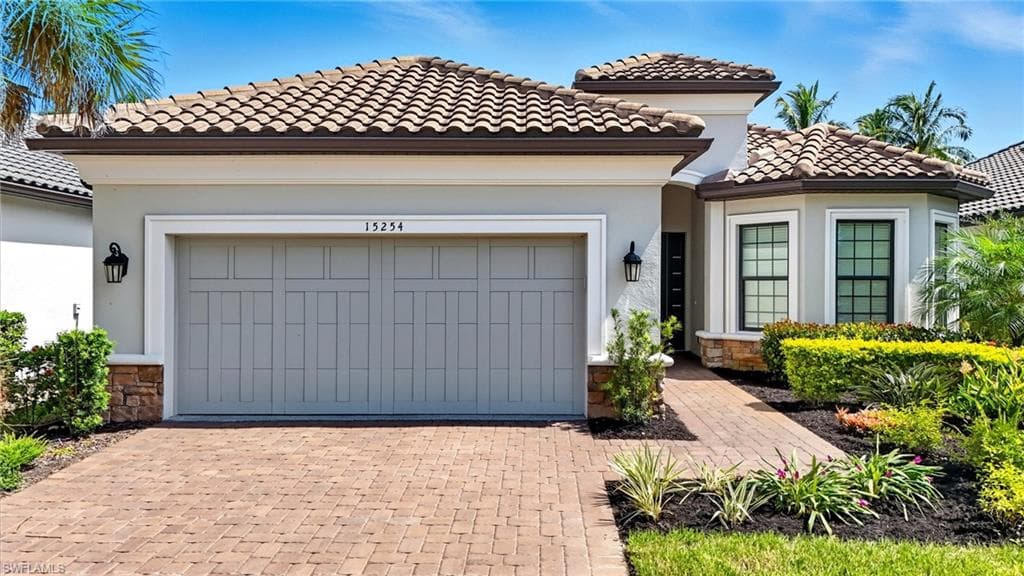15254 Arpino CT NAPLES, FL 34114