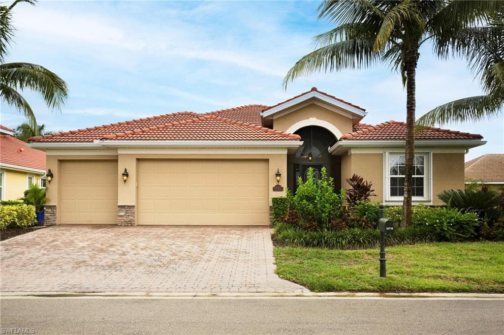 12710 Olde Banyon BLVD NORTH FORT MYERS, FL 33903