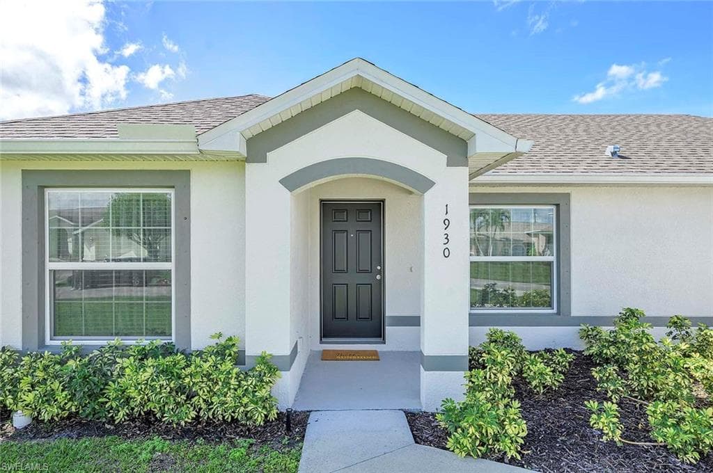 1930 NE 2nd TER CAPE CORAL, FL 33909