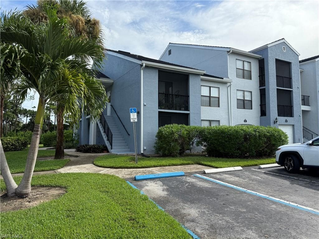 13555 Eagle Ridge DR 911 FORT MYERS, FL 33912