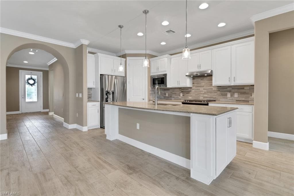 20063 Tavernier DR ESTERO, FL 33928