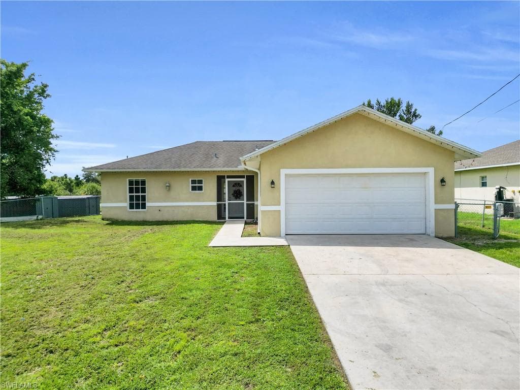 1260 Augusta ST E LEHIGH ACRES, FL 33974