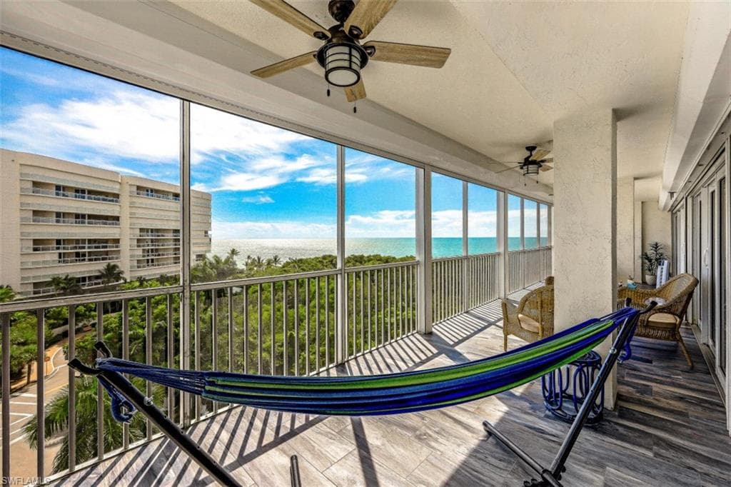 1 Bluebill AVE 803 NAPLES, FL 34108
