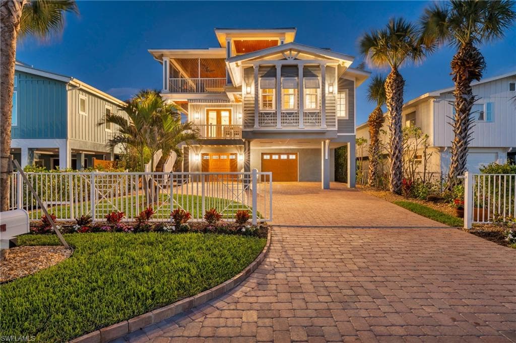 27725 Forester DR BONITA SPRINGS, FL 34134