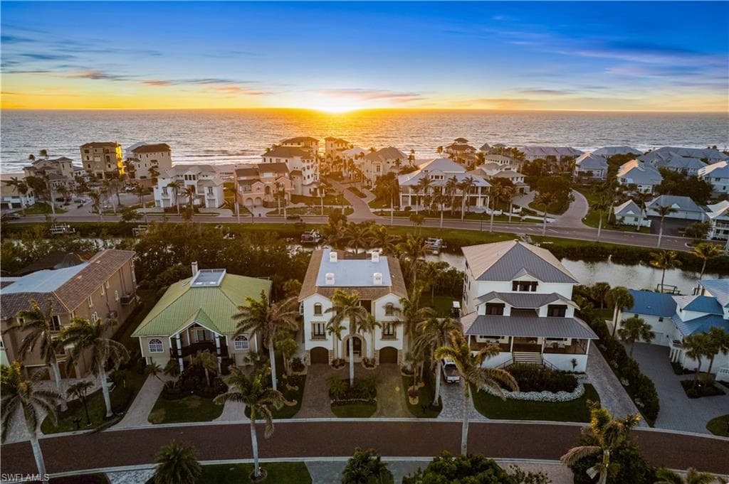 195 Topanga DR BONITA SPRINGS, FL 34134