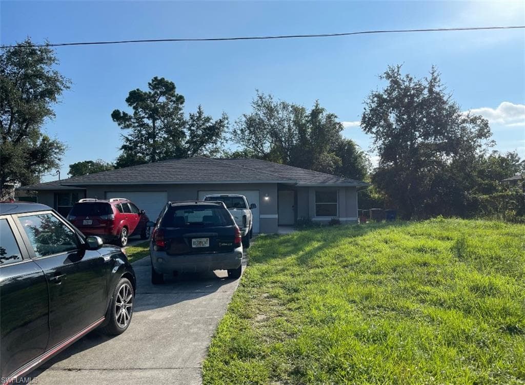 123 Meadow RD LEHIGH ACRES, FL 33973