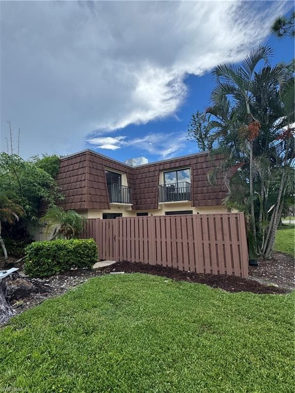 5205 Cedarbend DR 4 FORT MYERS, FL 33919