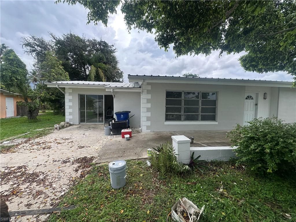 18535 Dogwood RD FORT MYERS, FL 33967