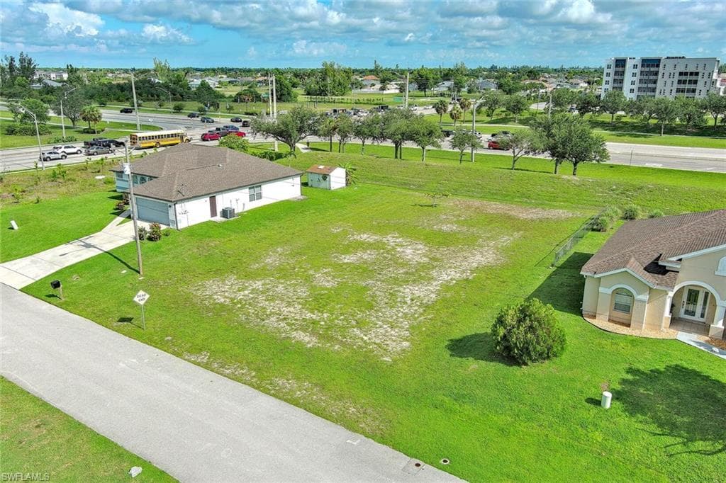 1519 SW 25th ST CAPE CORAL, FL 33914