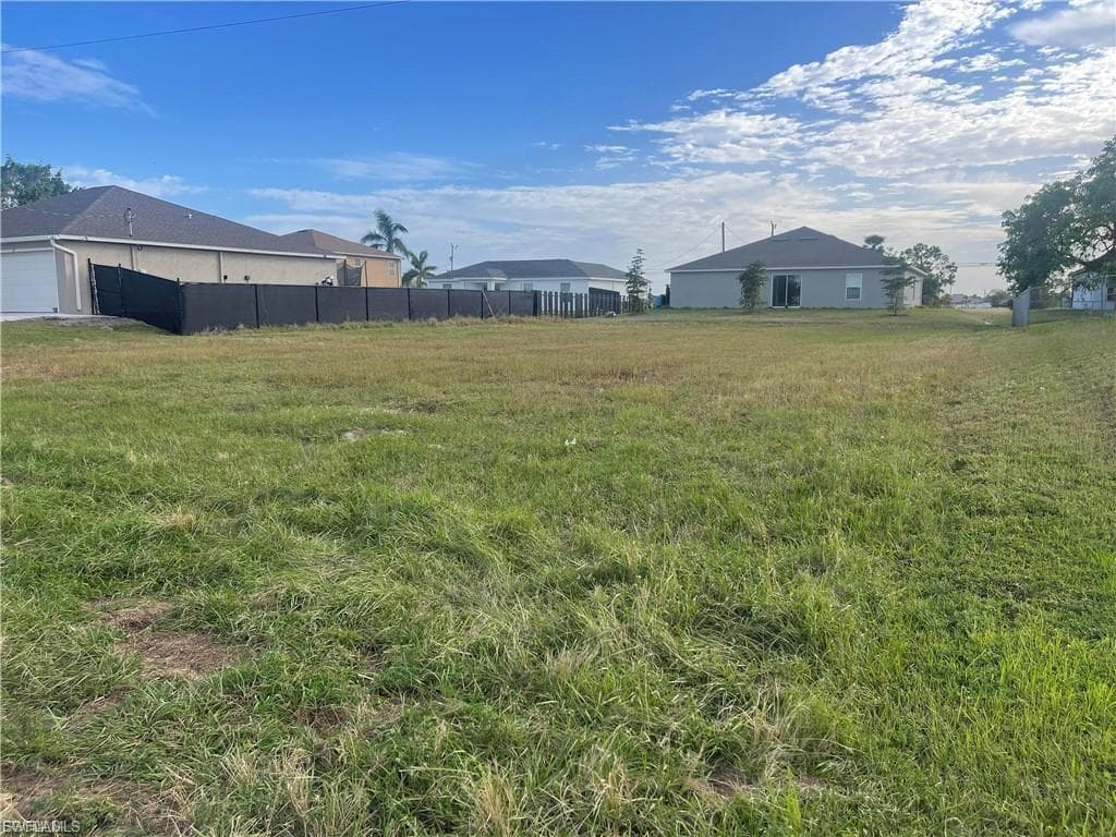 2825 NE 2nd PL CAPE CORAL, FL 33909