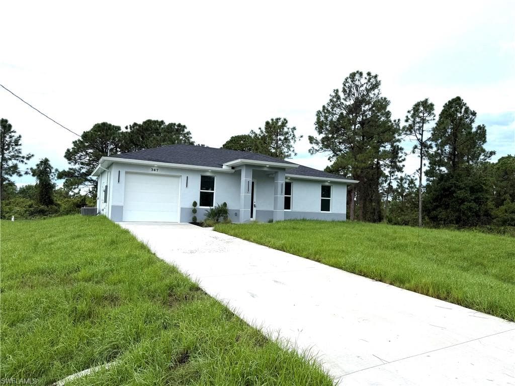 367 Hermosa AVE LEHIGH ACRES, FL 33974