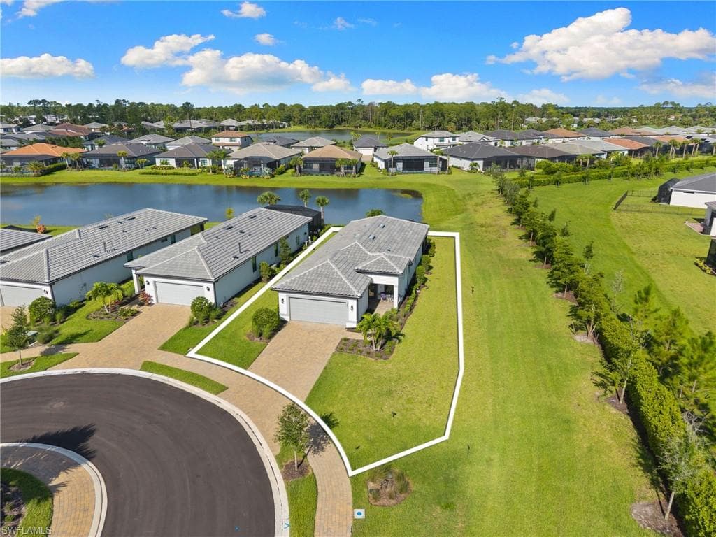 1851 Mesa LN NAPLES, FL 34120