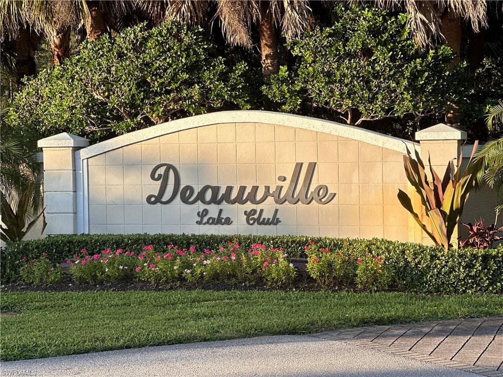 5708 Deauville CIR J101 NAPLES, FL 34112