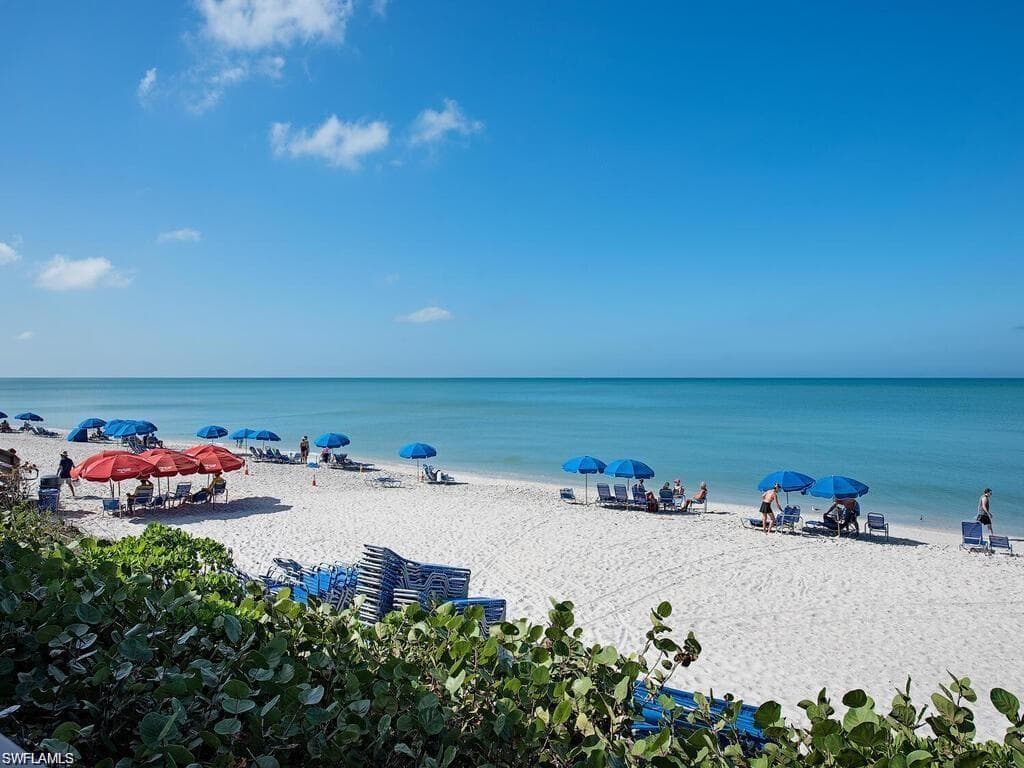 6075 Pelican Bay BLVD 1203 NAPLES, FL 34108