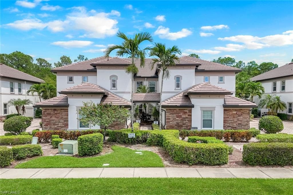 9516 Ironstone TER 102 NAPLES, FL 34120