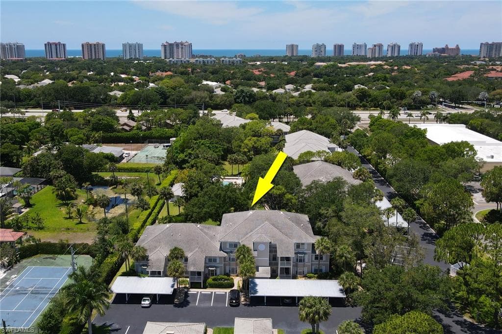 512 Sugar Pine LN 512 NAPLES, FL 34108