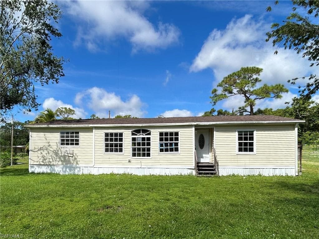 18421 Ace RD NORTH FORT MYERS, FL 33917