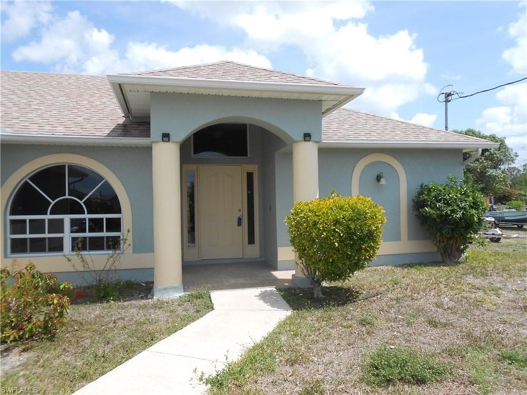 407 Chamonix AVE S LEHIGH ACRES, FL 33974