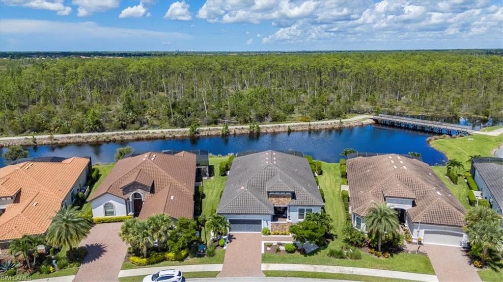 9565 Montelanico LOOP NAPLES, FL 34119