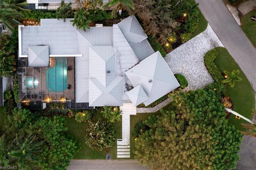 367 5th AVE N NAPLES, FL 34102