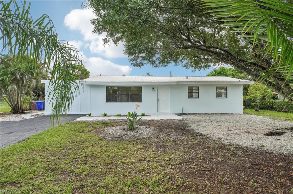 4345 Tufts AVE FORT MYERS, FL 33901