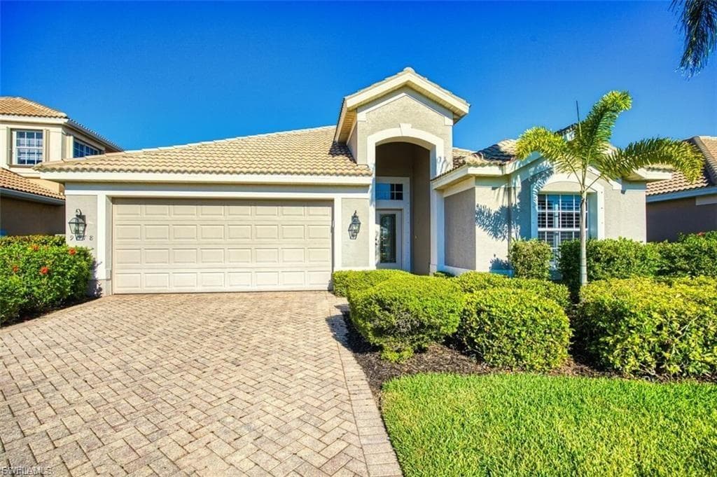 9078 Shadow Glen WAY FORT MYERS, FL 33913