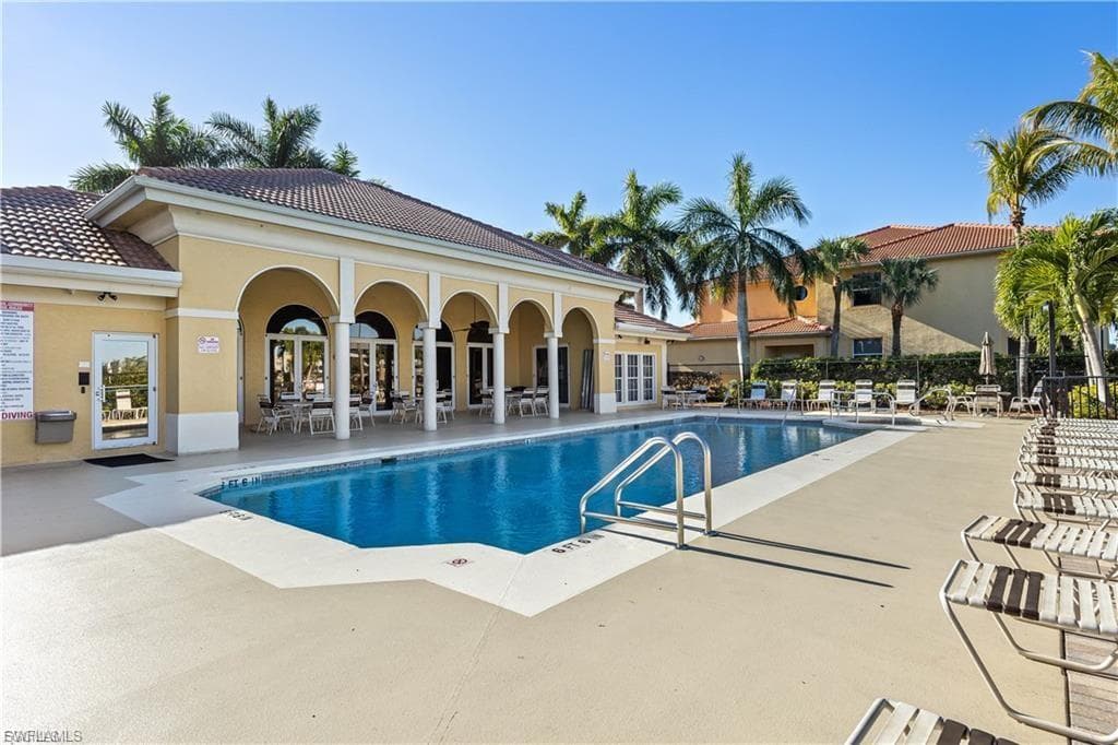 4281 Bellasol CIR 2323 FORT MYERS, FL 33916