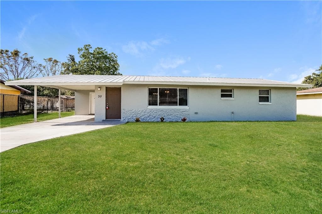 30 Castlebar CIR FORT MYERS, FL 33905