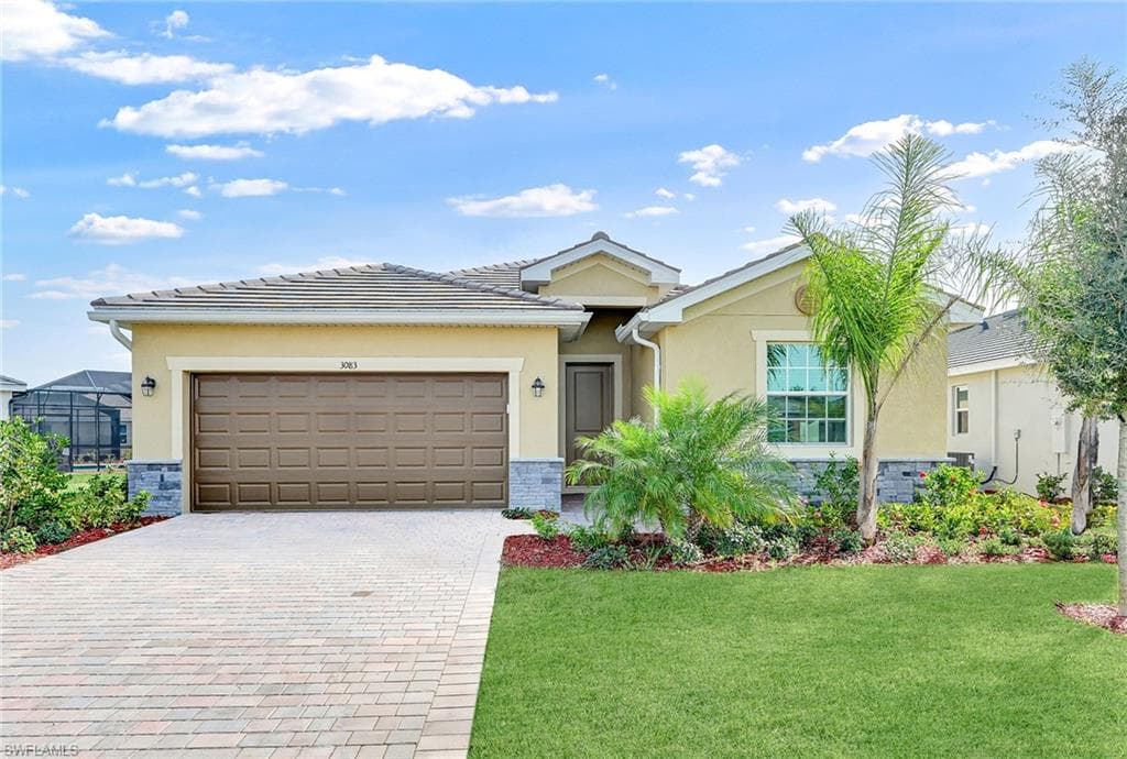 3083 Weston Manor DR ALVA, FL 33920