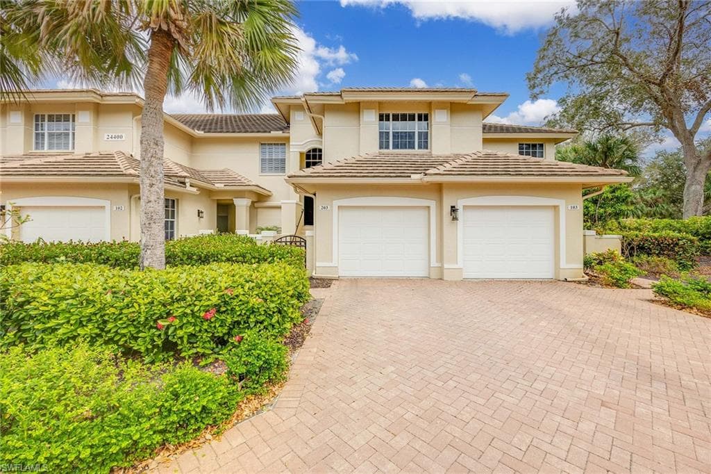 24400 Reserve CT 203 BONITA SPRINGS, FL 34134