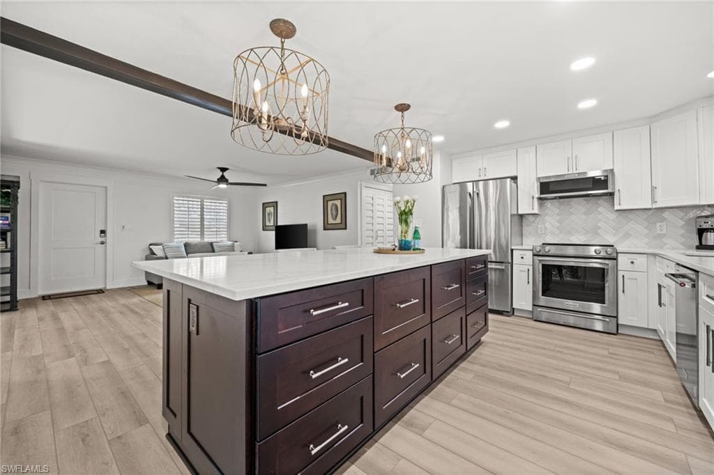 1549 Sandpiper ST 73 NAPLES, FL 34102