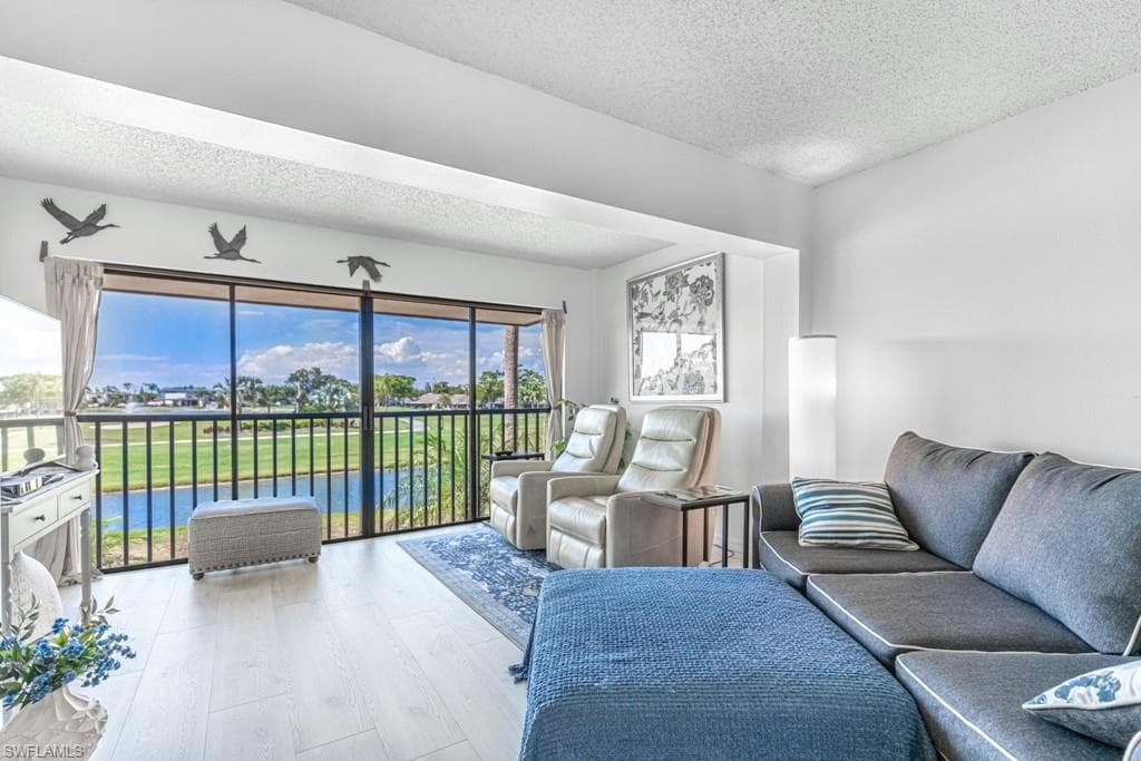 7410 Lake Breeze DR 208 FORT MYERS, FL 33907