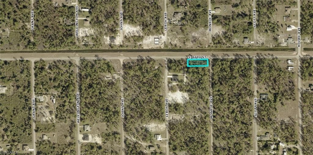 1127 Monroe AVE LEHIGH ACRES, FL 33972