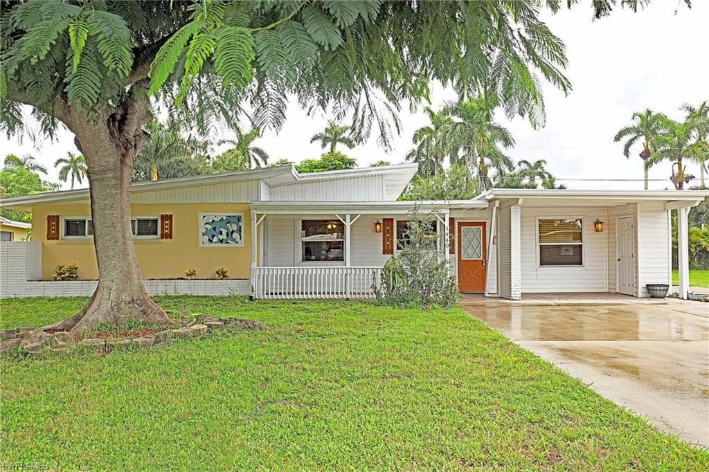 1440 Ricardo AVE FORT MYERS, FL 33901