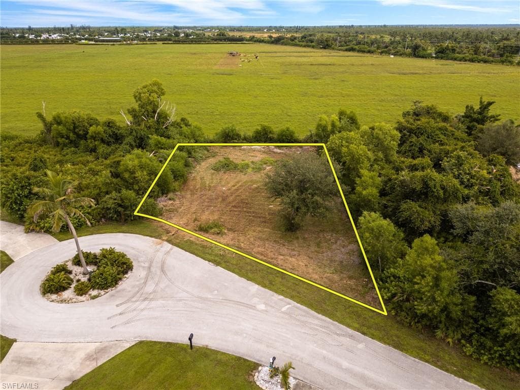 4491 Pine Hill CT ST. JAMES CITY, FL 33956