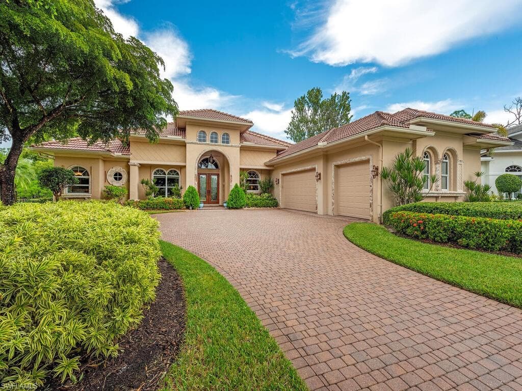 1749 Supreme CT NAPLES, FL 34110